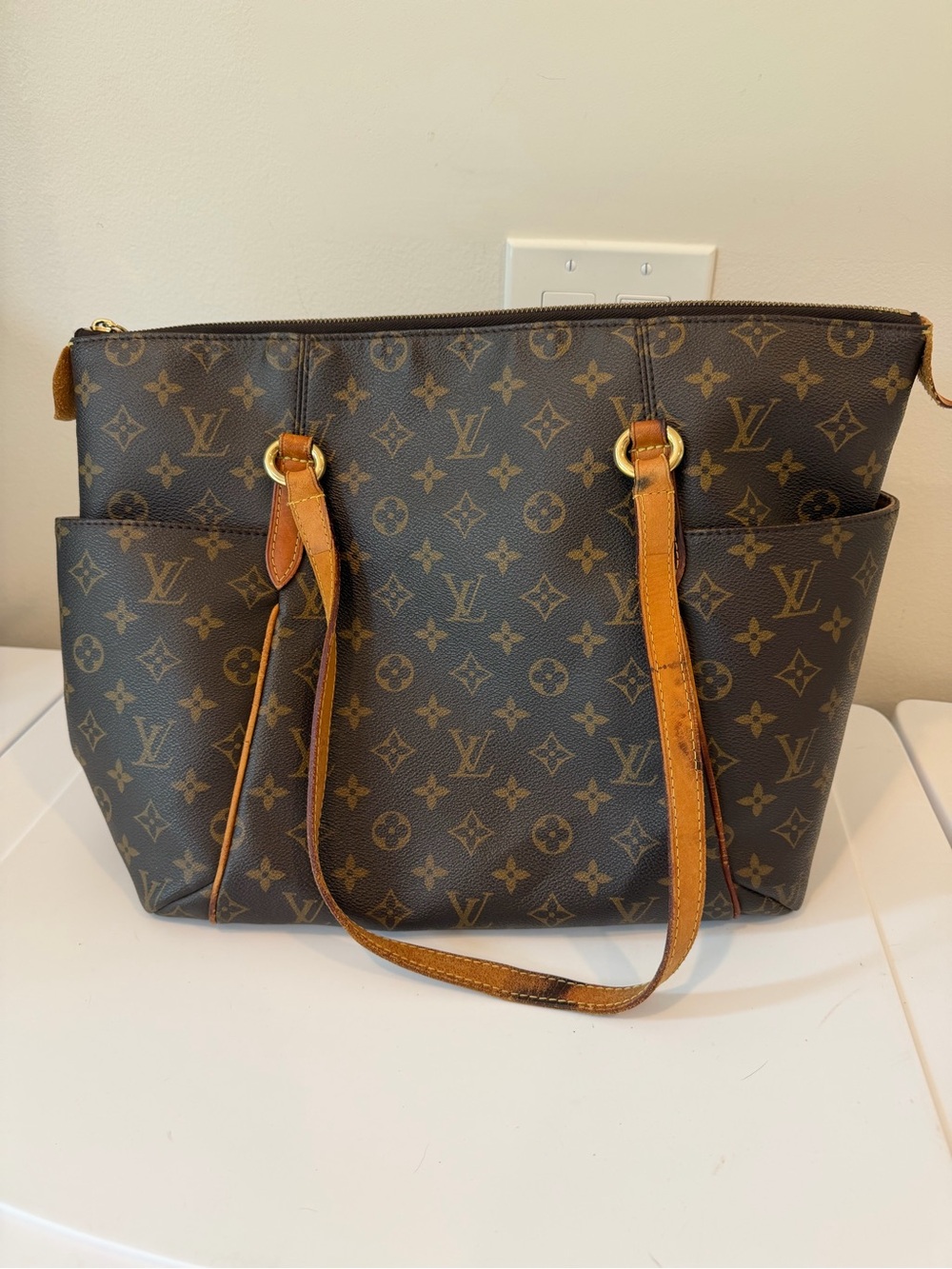 Louis Vuitton Monogram Canvas Tote with Vachetta Leather Trim